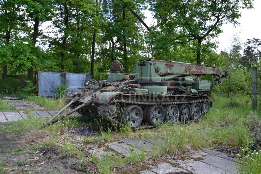 Abschleppkran-Bulldozerpanzer JVBT-55A